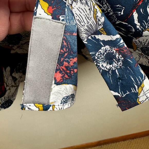 NEW Duluth Trading Co Women's Wrinklefighter Tunic Top Blouse Floral Blue 3X - Picture 10 of 14